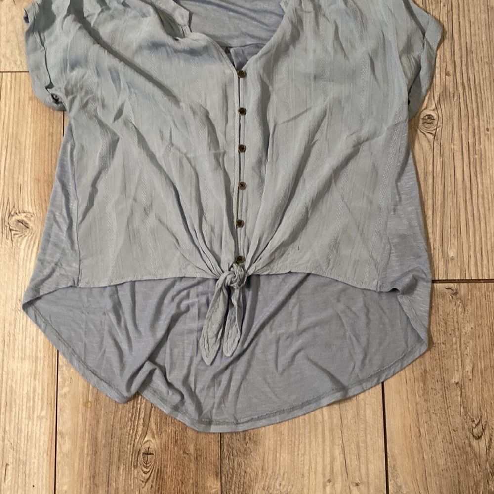 Universal Thread Medium Blouse Light Blue - Picture 5 of 6